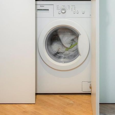 B&B Gocciadoro 26 Nuovo, Climatizzato, Zona Ospedale, Posto Auto Trento Kültér fotó