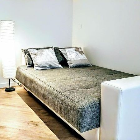 B&B Gocciadoro 26 Nuovo, Climatizzato, Zona Ospedale, Posto Auto Trento Kültér fotó