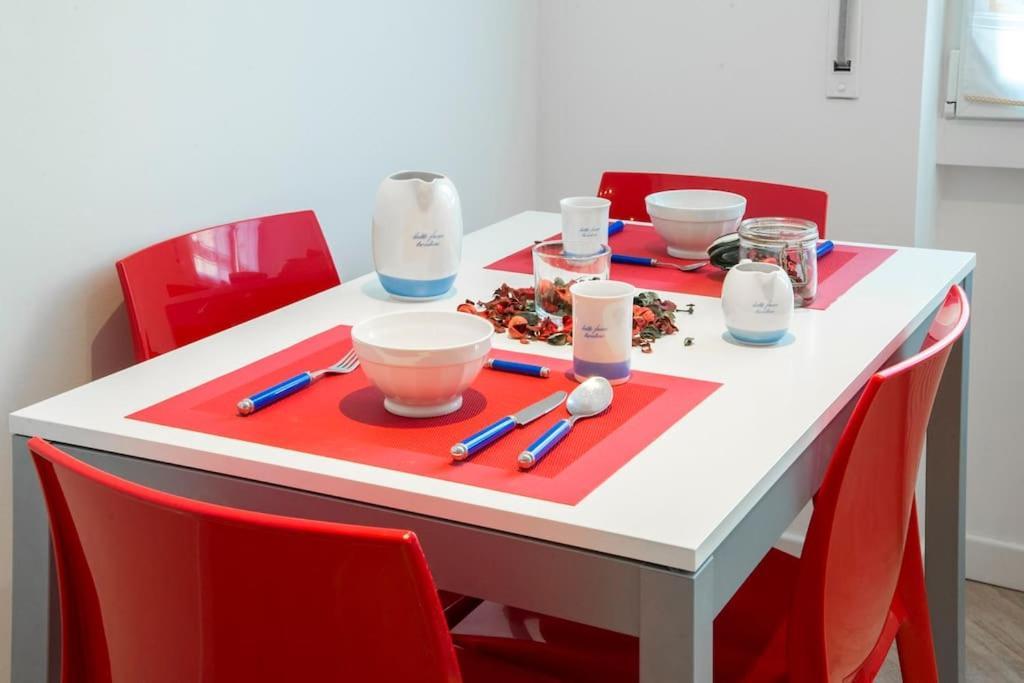 B&B Gocciadoro 26 Nuovo, Climatizzato, Zona Ospedale, Posto Auto Trento Kültér fotó